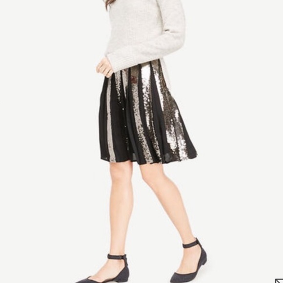 Ann Taylor sequins skirt - Picture 3 of 8